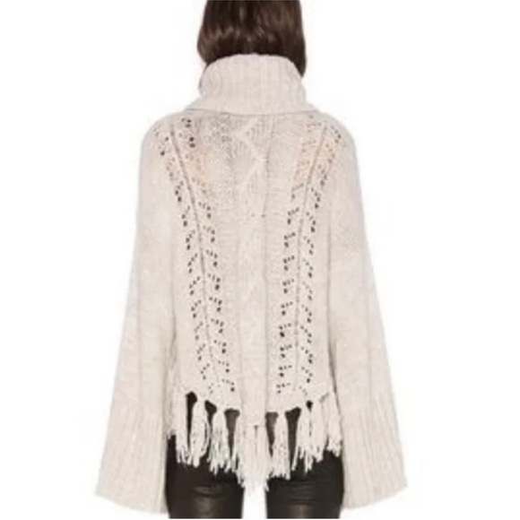 Cupcakes and Cashmere Prilla Fringe Cowl Neck Sweater wide sleeve ~ Latte Sz L - Picture 4 of 12